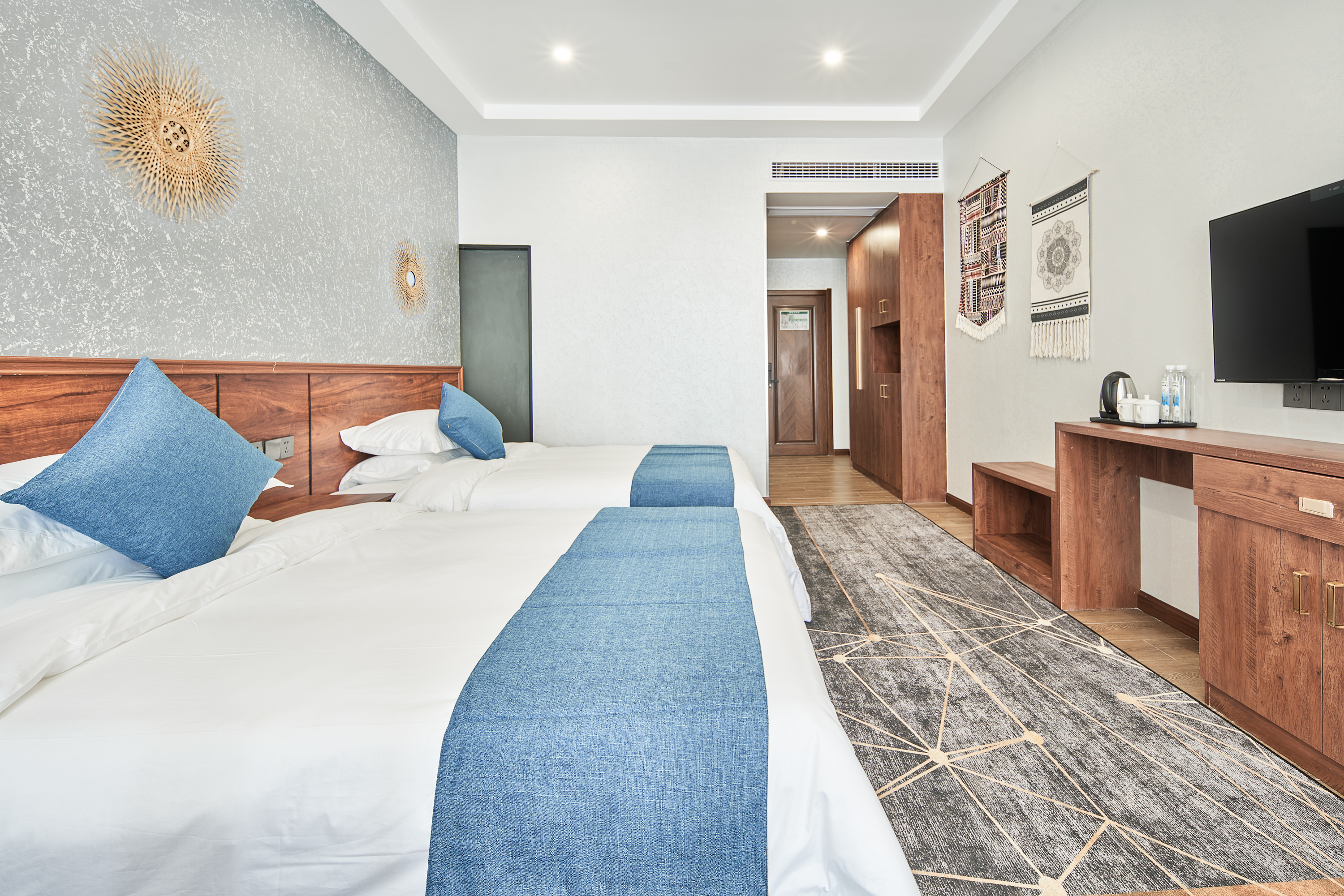 豪华山景国粹房