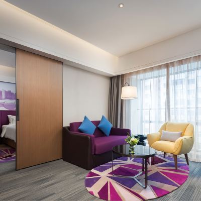 高級大床房 大連中山希爾頓歡朋飯店優惠