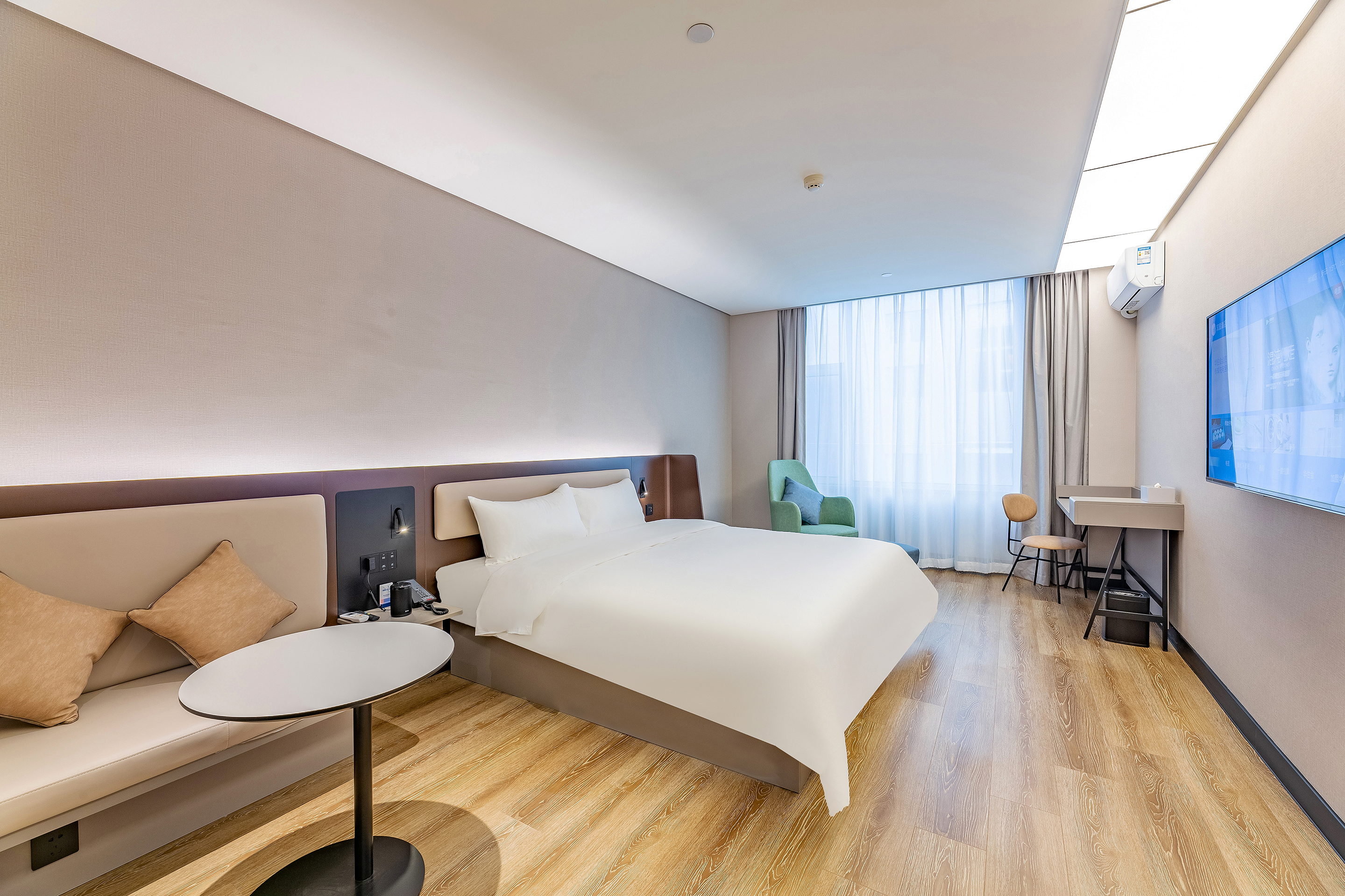 商务大床房（金可儿床垫+智能投屏）