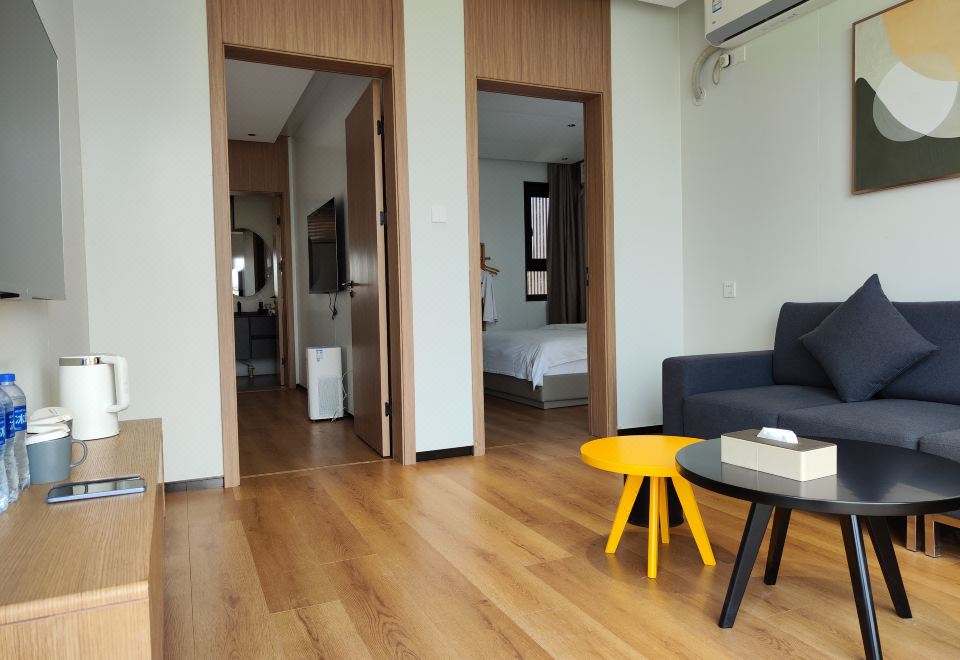 院子里·营地观景亲子双卧家庭房（两室一厅）