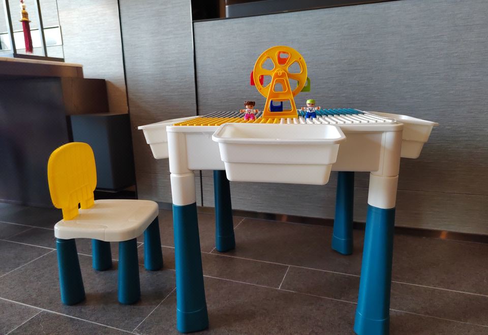 小黄鸭亲子主题房