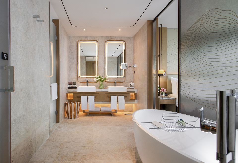 行政湾景大床房