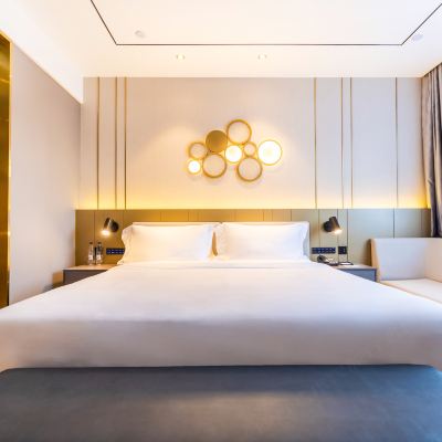 Moon Glow Deluxe Double Bed Room With Xiaodu Smart Control + Xiaoshuai Smart Projection 桔子酒店（長沙解放西路國金中心店）優惠