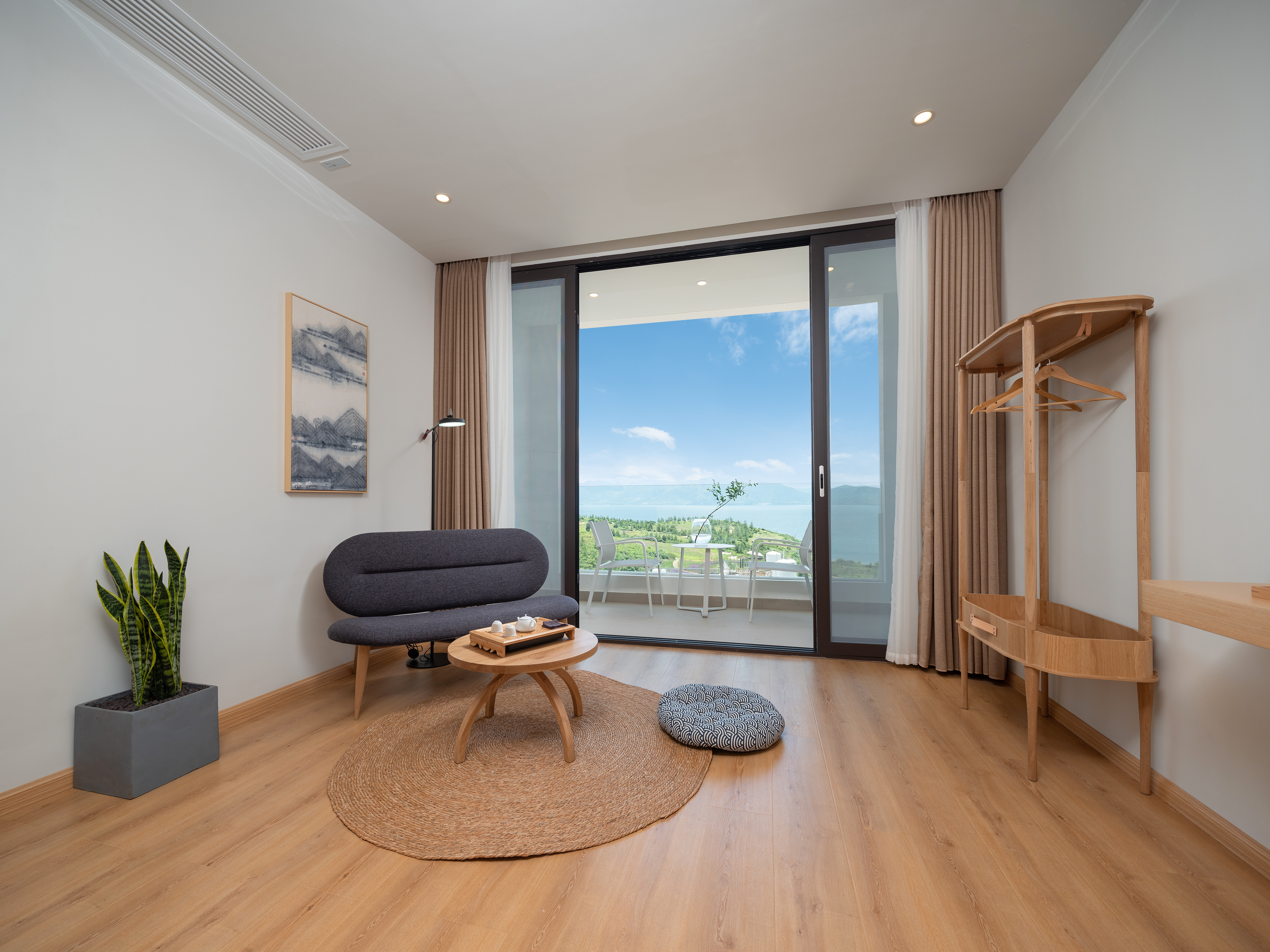 云暮·全湖景阳台房