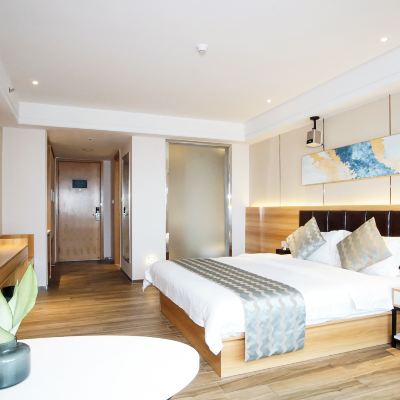 IMAX影音·輕奢大床房「巨幕觀影+手機投屏+零壓床墊」 漫麗·影院酒店（海口日月廣場店）優惠