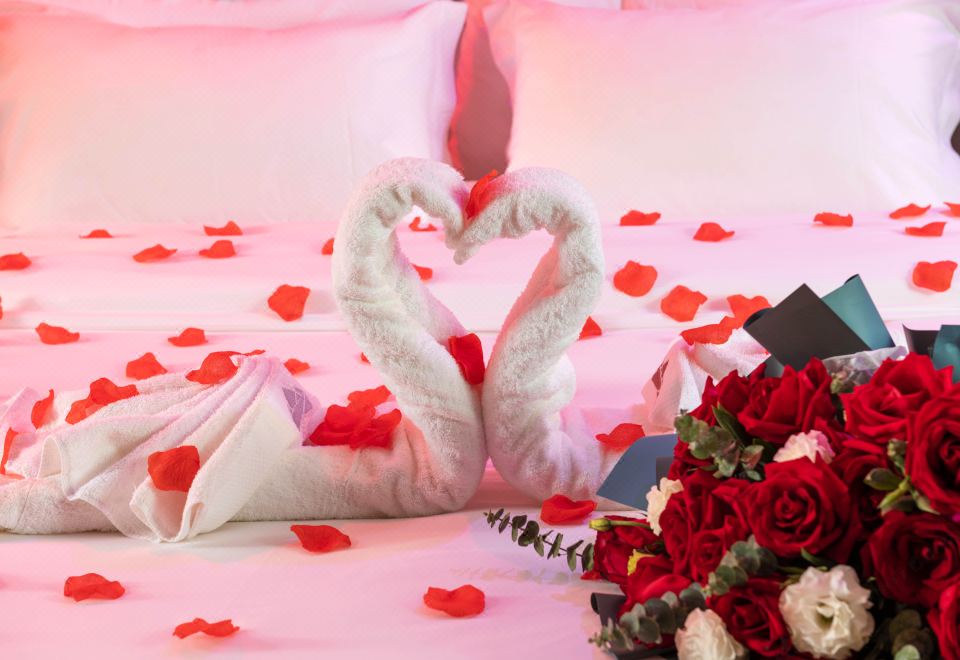 Yijing Guanlan HotelRomantic Honeymoon Room