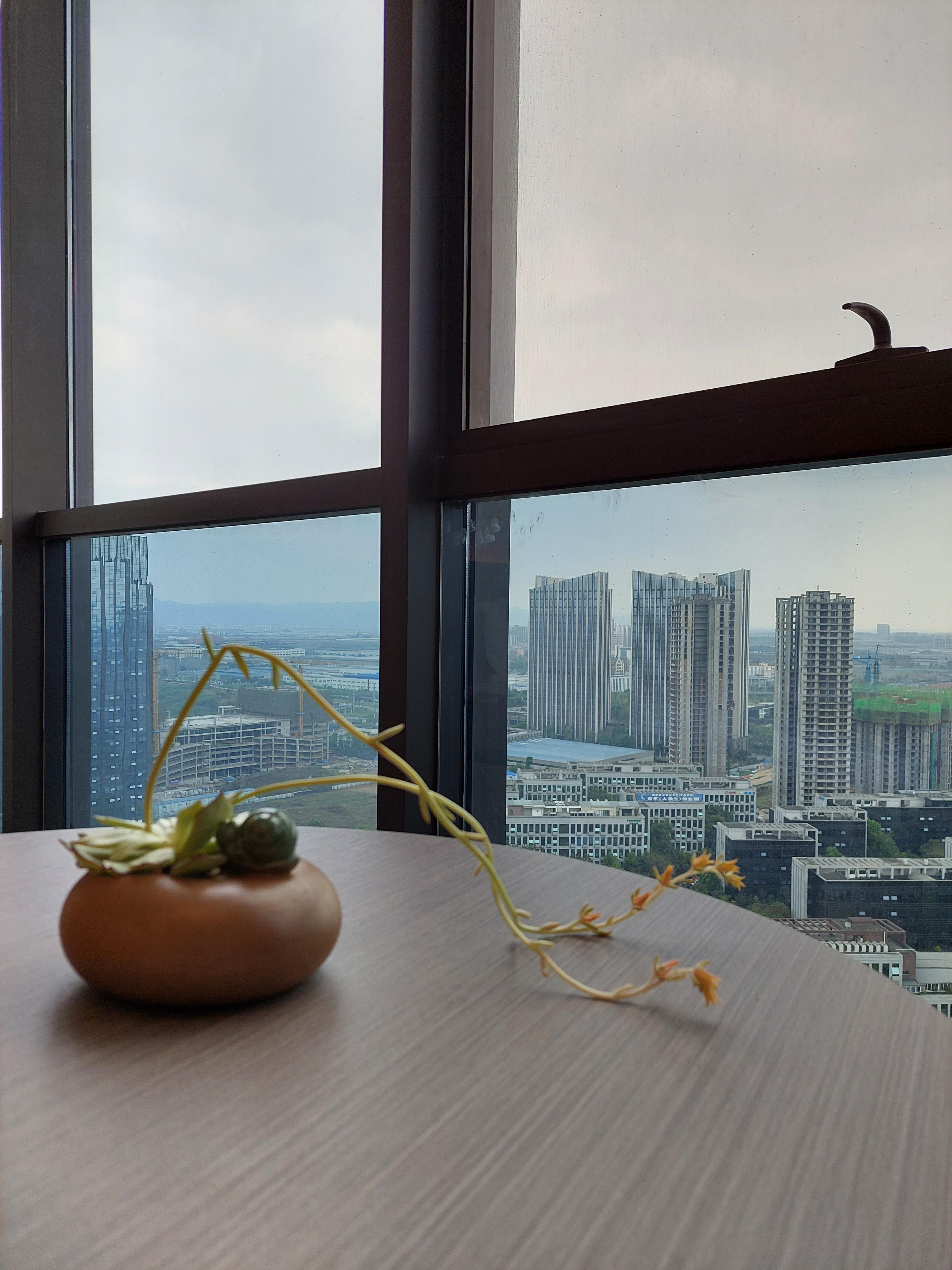 行政全景套房（城市高空夜景+独立会客厅+浴缸+智能客控+机麻）