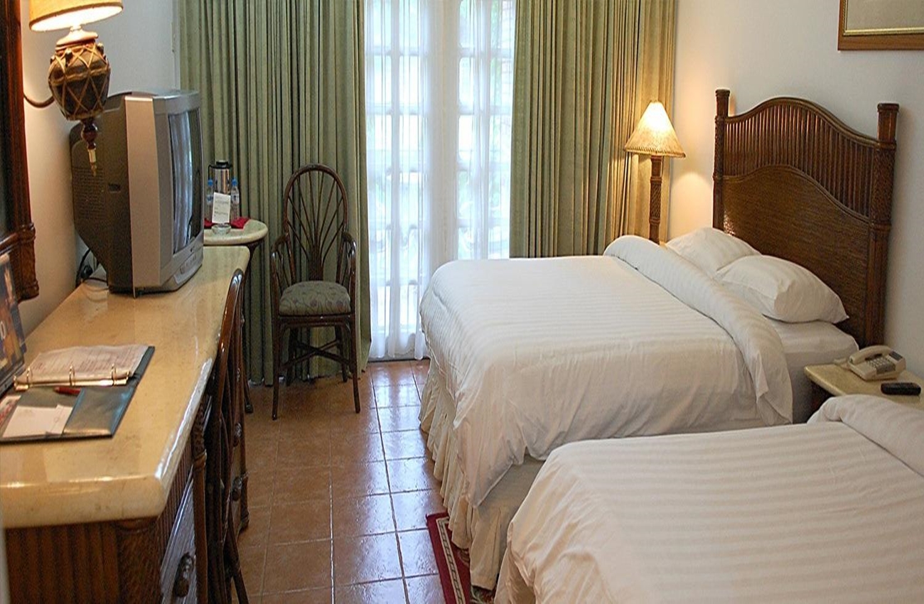 Fort Ilocandia Resort HotelStandard room