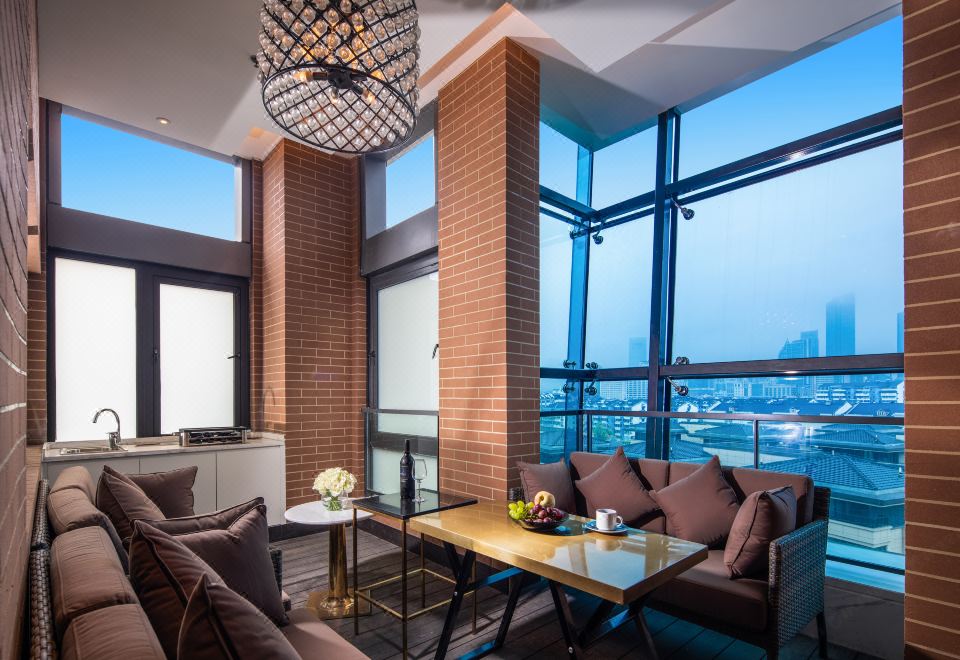 Rocase Boutique Hotel WuxiPremium Balcony Suite