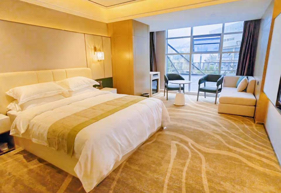 智能豪华大床房