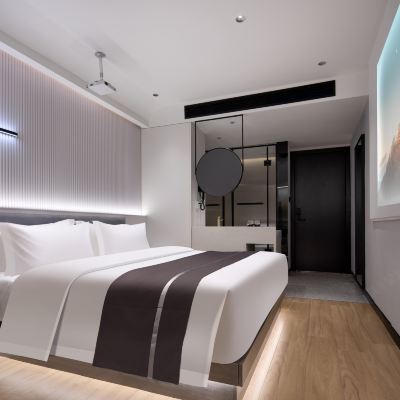 華納海姆投影大床房（新風系統+中央空調） X元素酒店（IFS國金中心五一廣場地鐵站店）優惠