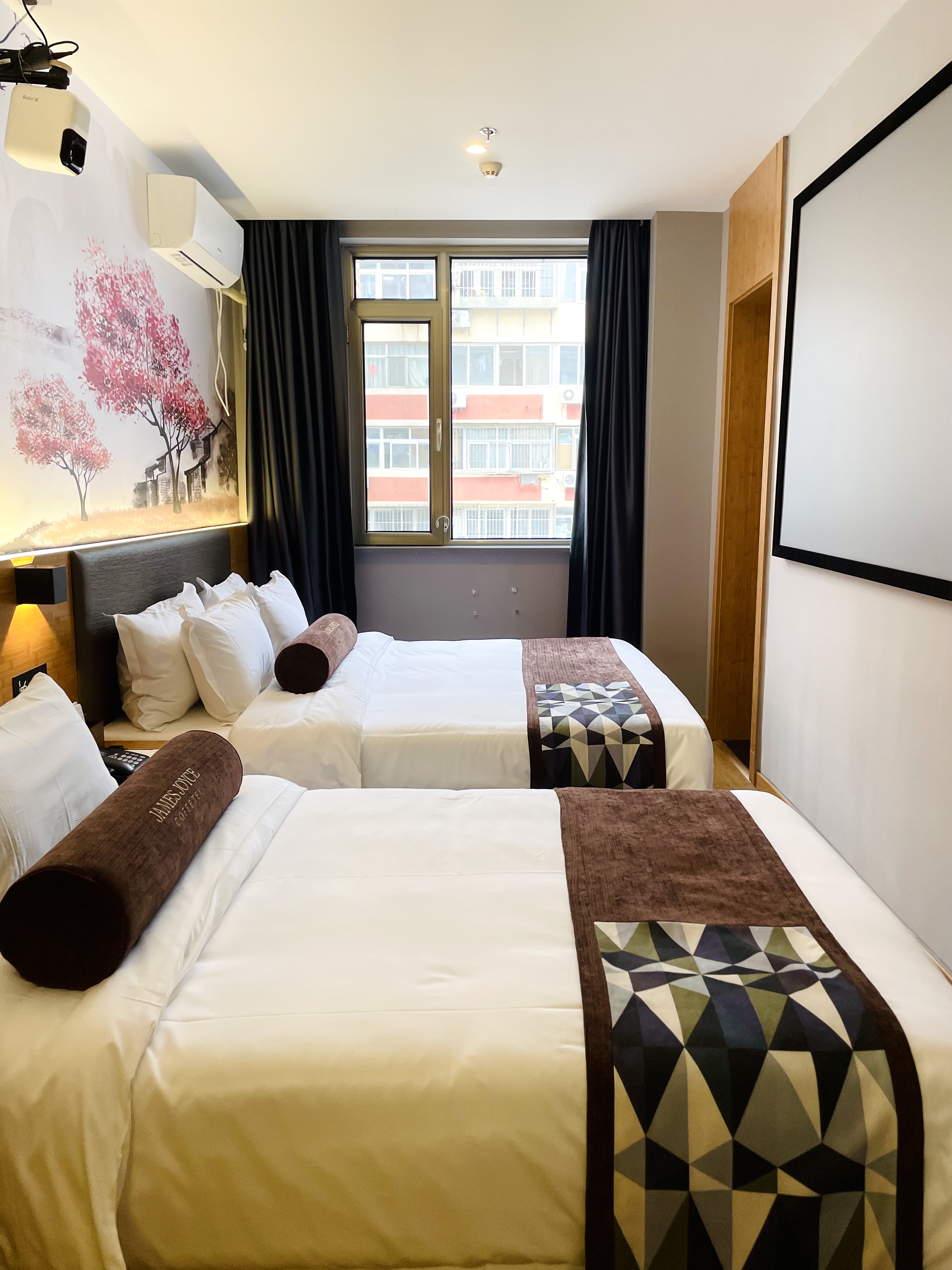 啡凡家庭房（电视投屏+乾湿分离）