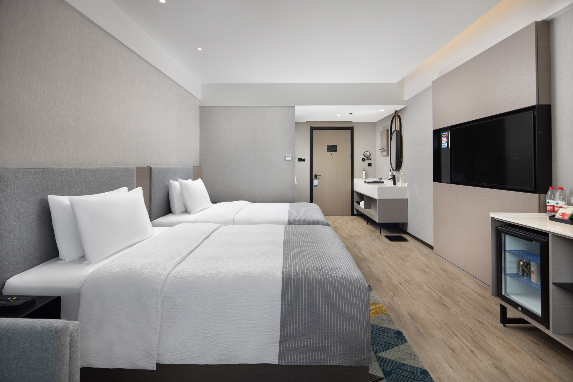 高级豪华双床房（智能马桶+Acca Kappa洗护用品+小冰箱）