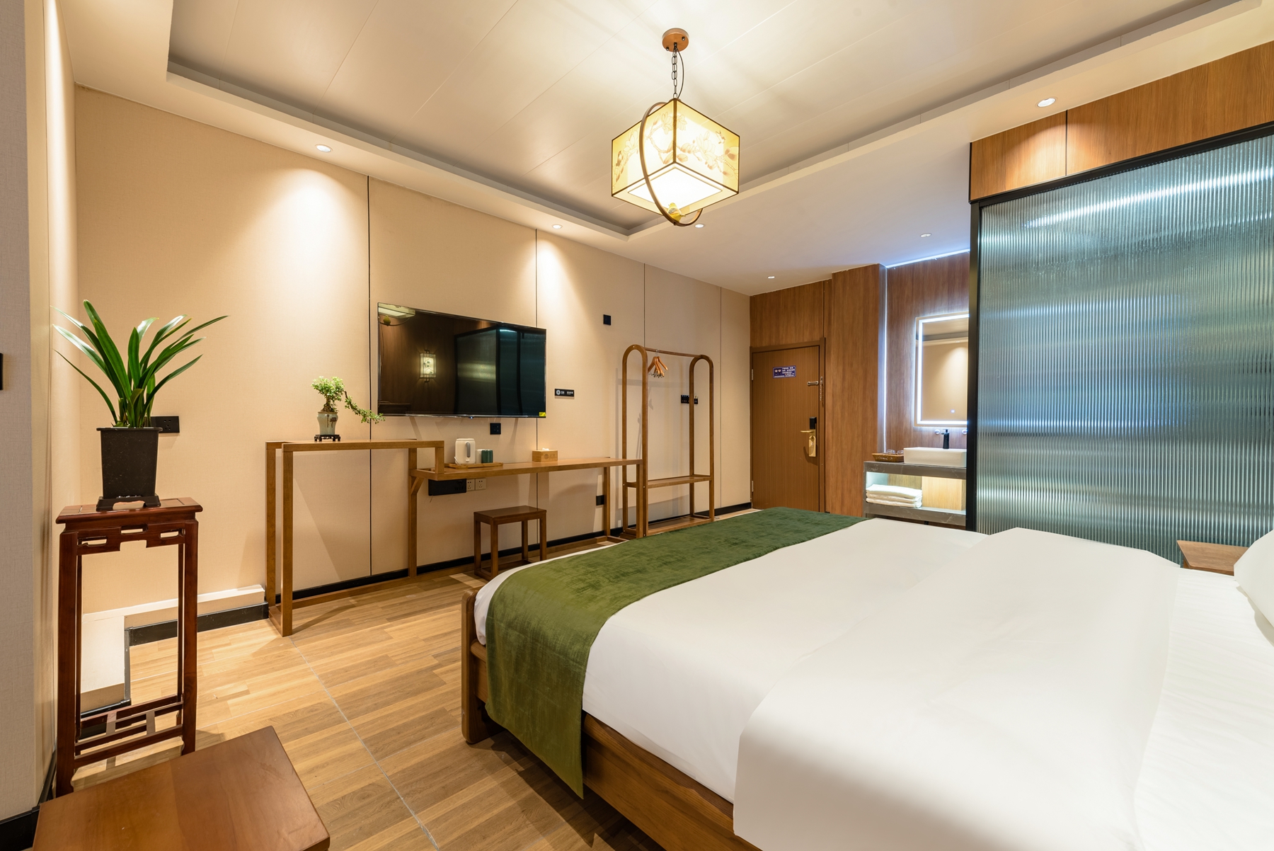 庭院大床房（地暖）