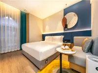 Chalet Hotel (Xi'an Bell  and Drum Tower&Huimin Street Branch)