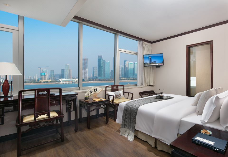 江景观潮大床房