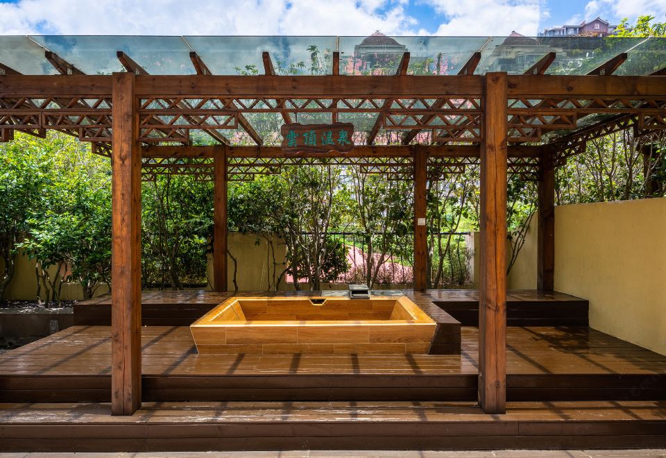 Cloud Nine Resort HotelAmerican-Style Garden Hot Spring Room (Double Bed)