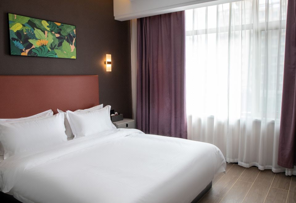 Eaton Shangpin Hotel (Bowen Institute of Technology)Guestroom (Double Bed) (Floor Heating, Tv)