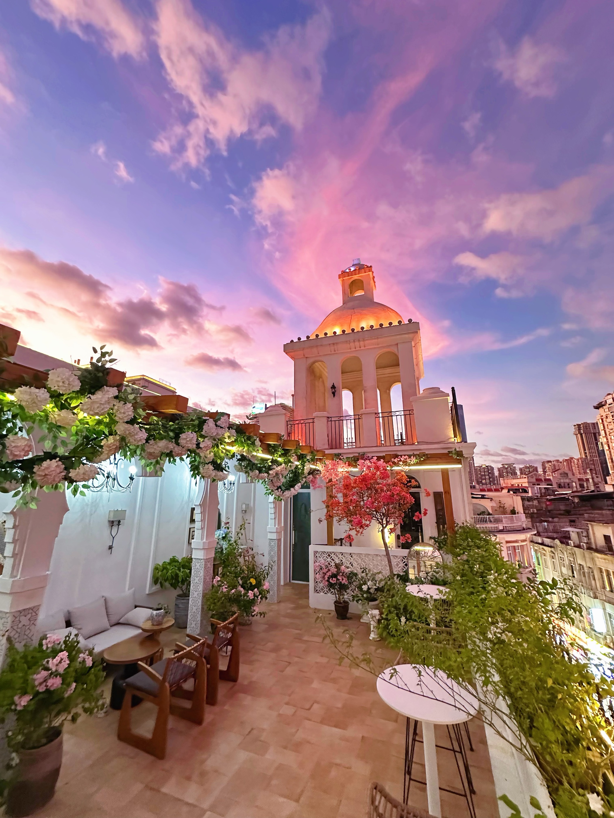 莫奈·南法古堡花园大床房（投影仪+浴缸+360度骑楼景