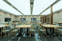 Yuelanwan Hotel (Guanzhishan Airport)
