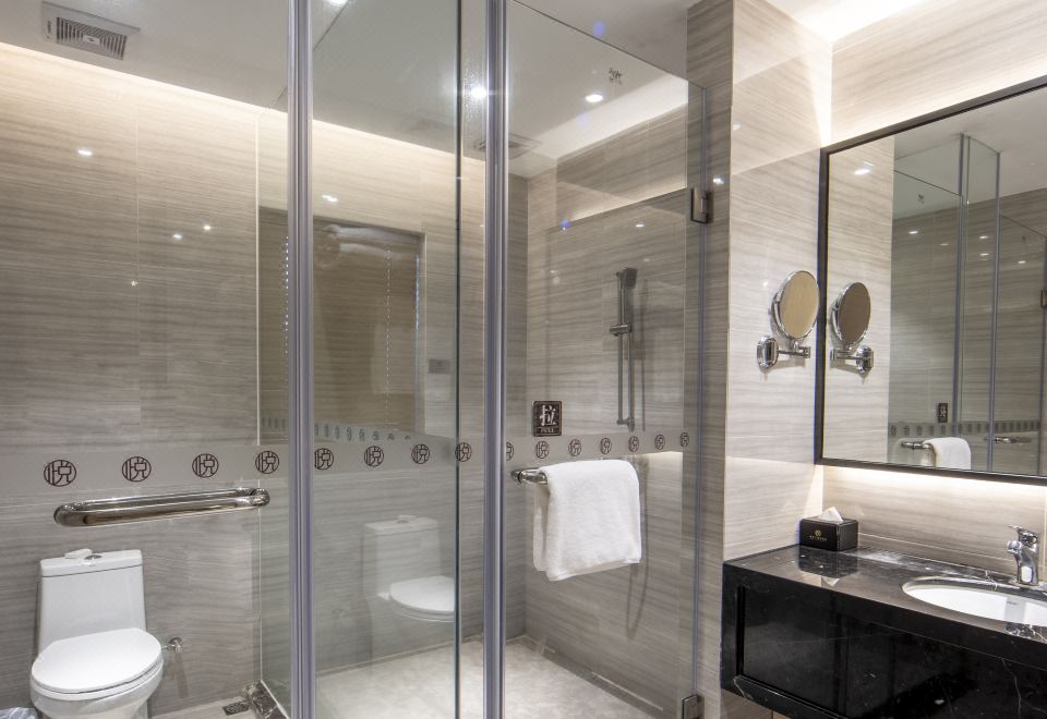 Yuetianxia Hot Spring HotelWater Friendly Hot Spring King Size Bed Suite