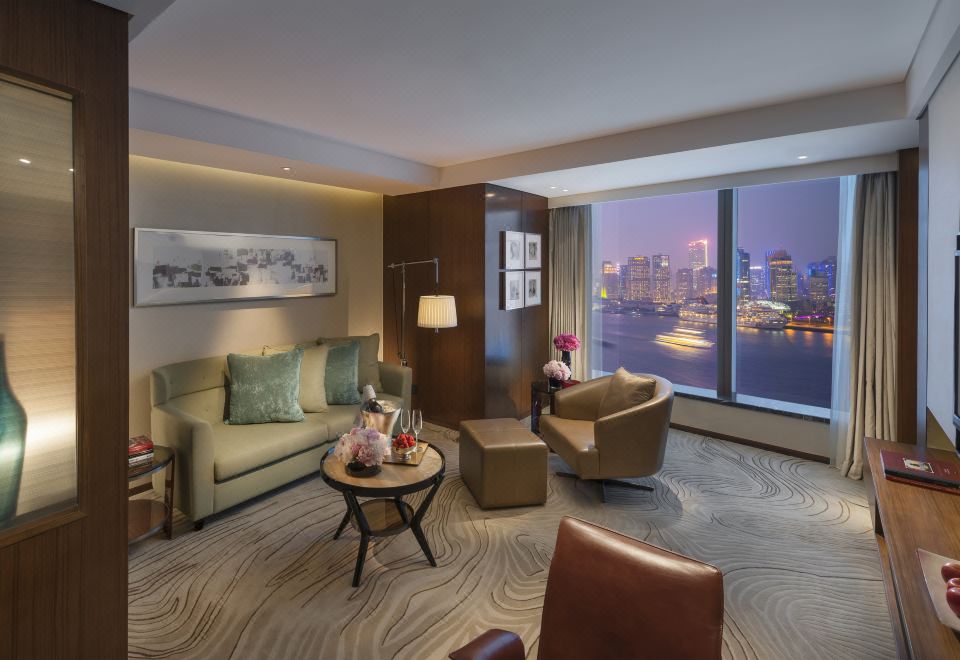 Mandarin Oriental Pudong ShanghaiHarbour City Suite - 2 Bedroom