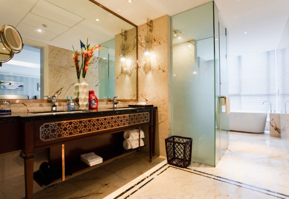 行政温馨家庭房