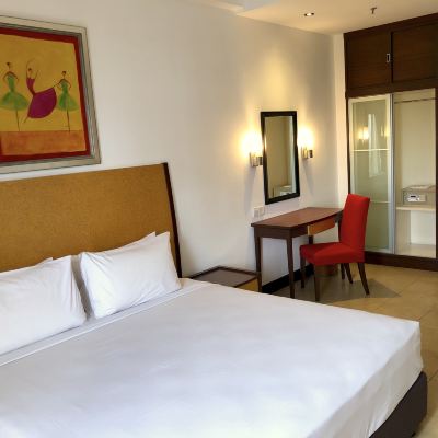 Deluxe Premier Room Kupon Flamingo Hotel by The Lake