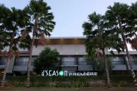 D'Season Premiere Hotel Jepara Hotel a 
