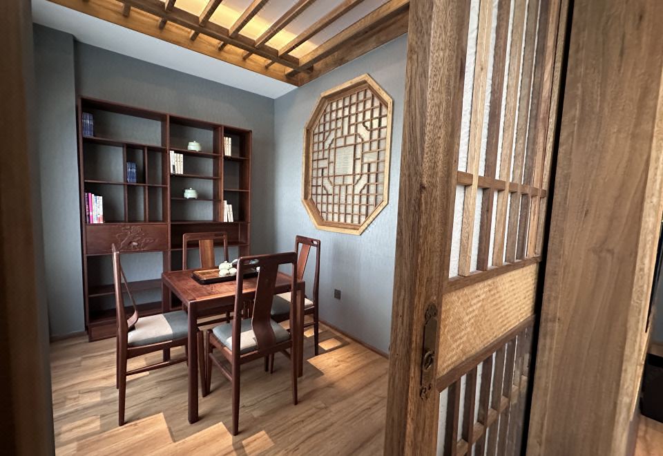 行政大床房（宝格丽洗护+独立浴缸）