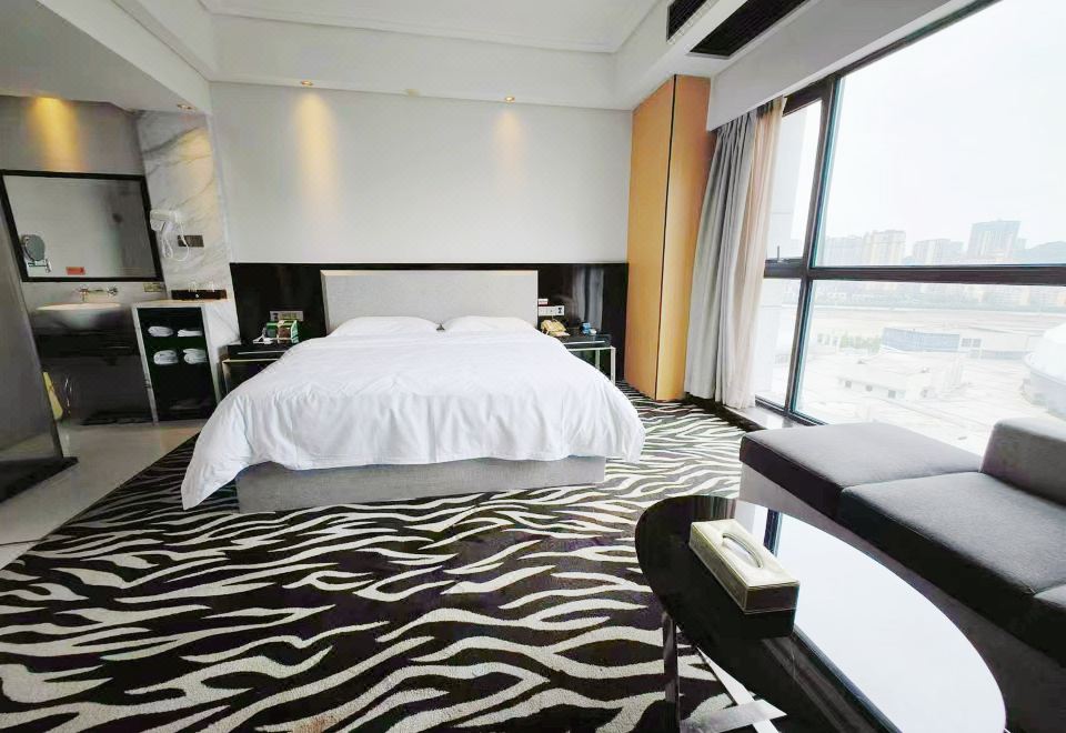 璀璨全河景大床房