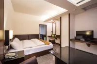 Twinstar Hotel