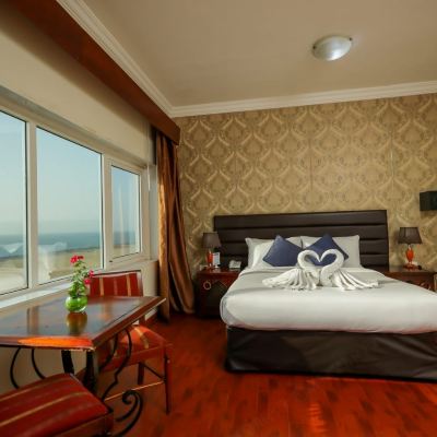 Deluxe Standard Sea View Room Without Balcony