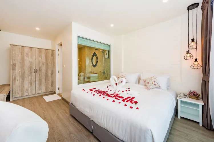 ห้องสุพีเรียร์บัลโคนีเตียงใหญ่