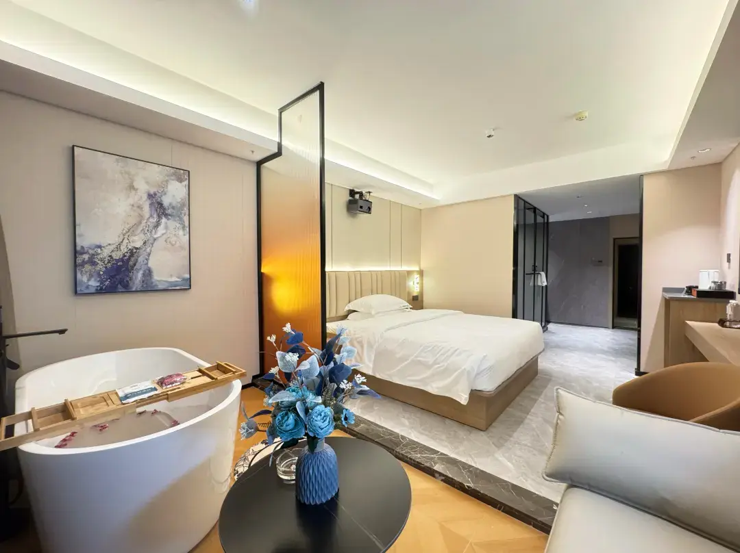 Yunjin Smart Cinema Hotel - Nanning