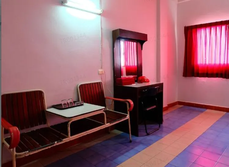 ห้องเตียงใหญ่ 1 เตียง (พัดลม)