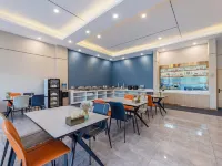 CHEERMAY HOTELS·Jiangling Central Peninsula Branch Các khách sạn ở Giang Lăng