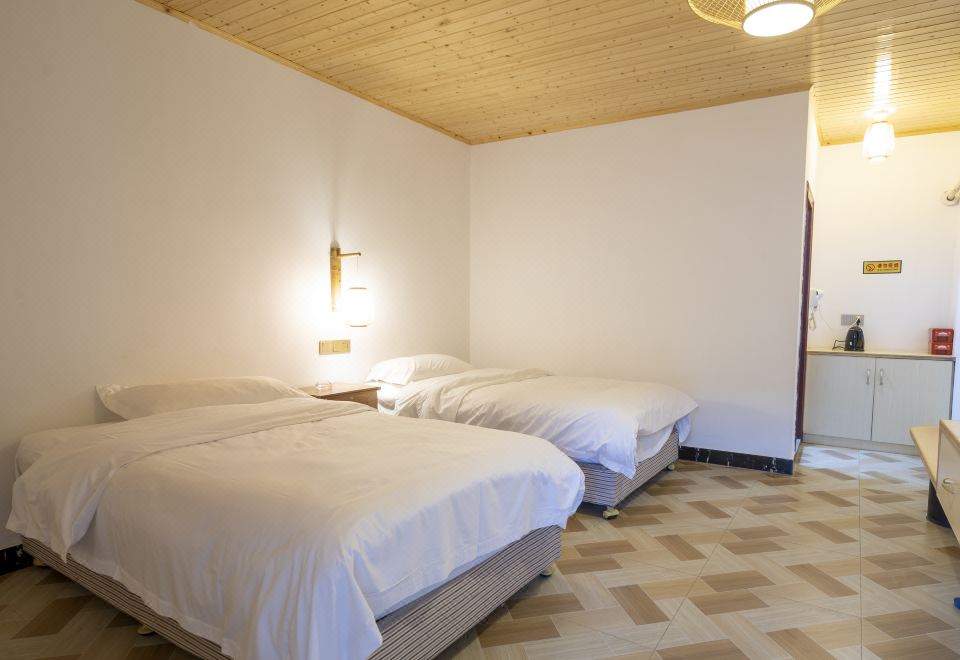 Standard Room - Double Occupancy, Mountain-View