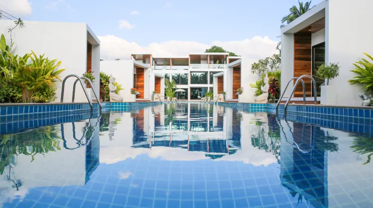 Zee Luxury Boutique Hotel 外観