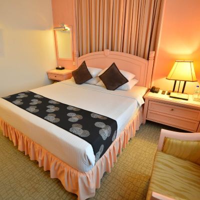 Suite Premier Kupon Emerald Puteri Hotel