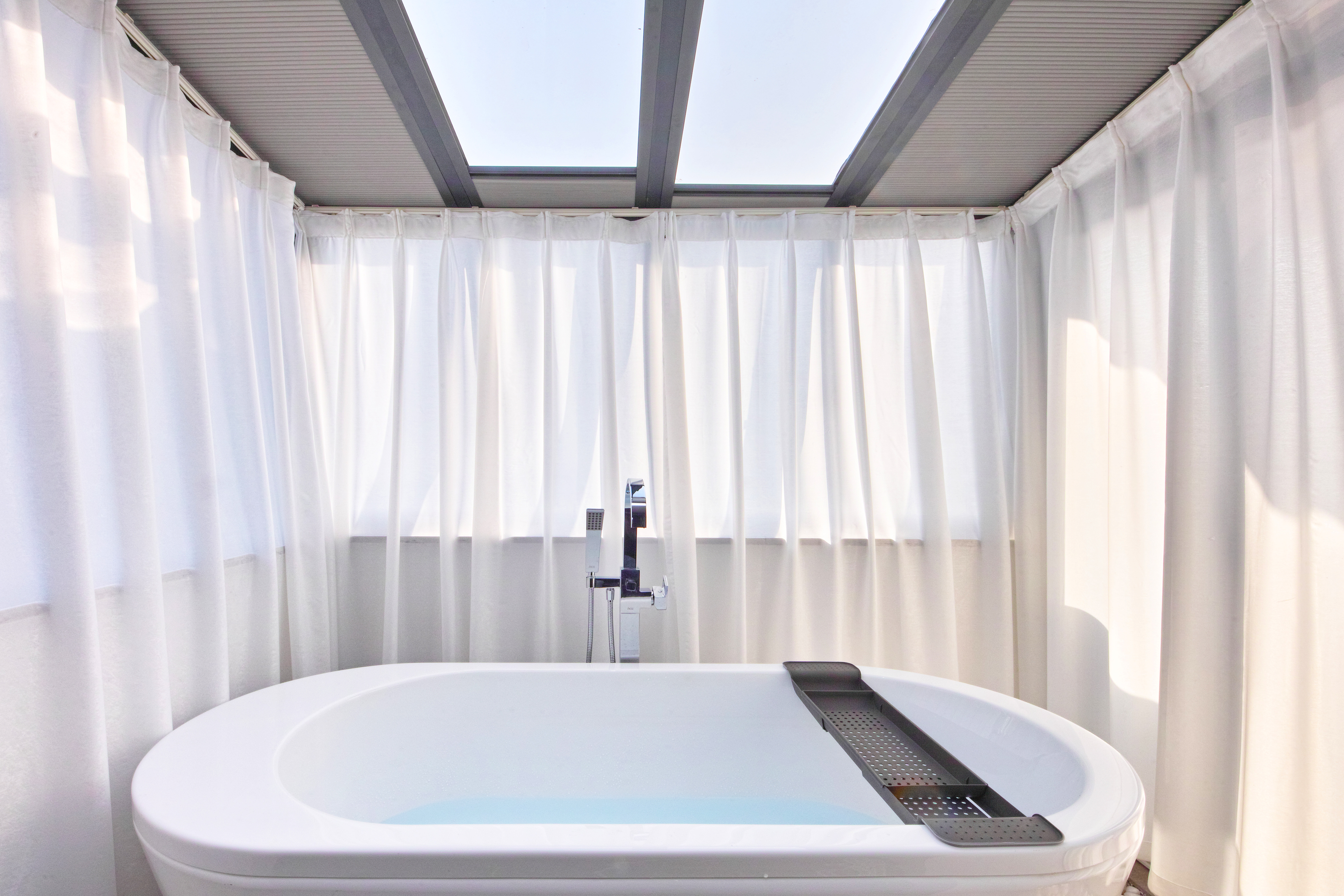 自逍遥·大床房（星空浴缸+巨幕投影+阳台）