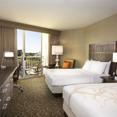 Pool View Two Queen Room Hilton La Jolla Torrey Pines Promo Code