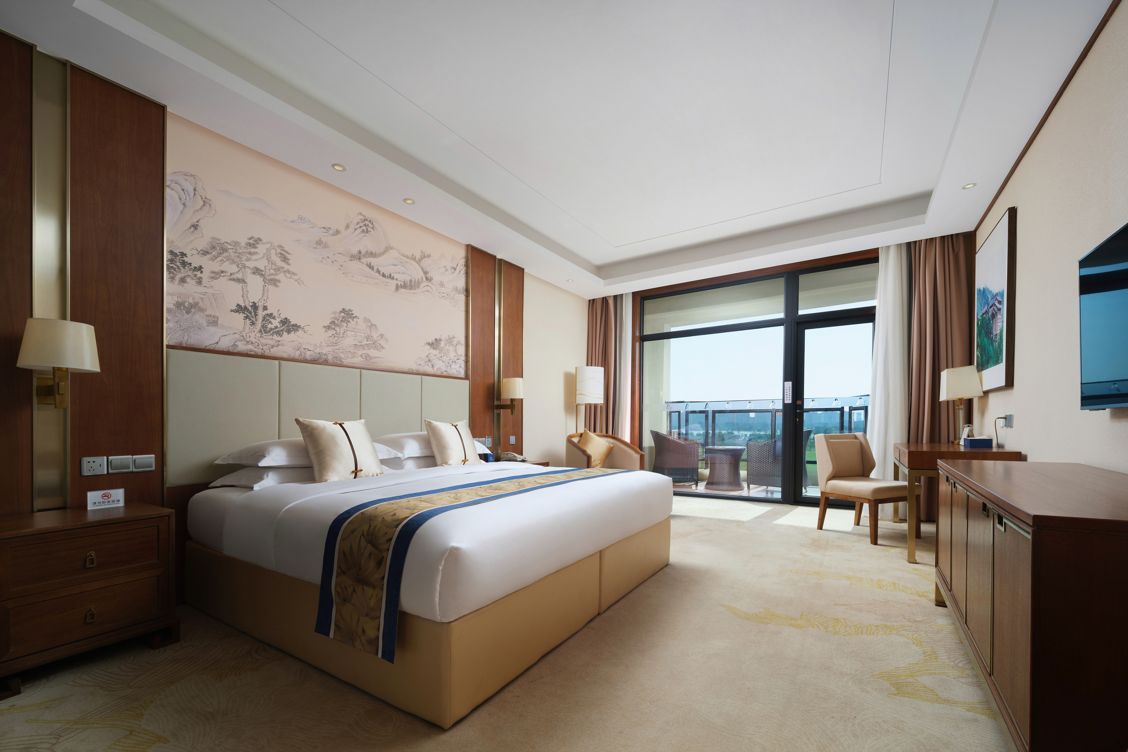 龙山园林大床房