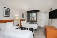 Baymont by Wyndham Fort Myers Central