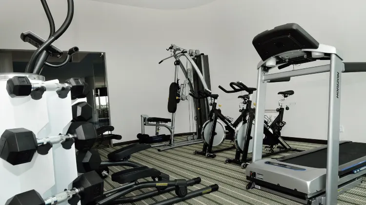 ホリデイ ヴィラ ホテル&スイーツ コタ バール 施設