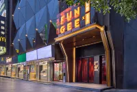 FUNGEE  Hotel (Wuyi Square, Huangxing Square Station, Changsha) Hotels in 
