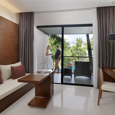 Superior Room, 42sqm, Pool View, Balcony, 1 King Bed