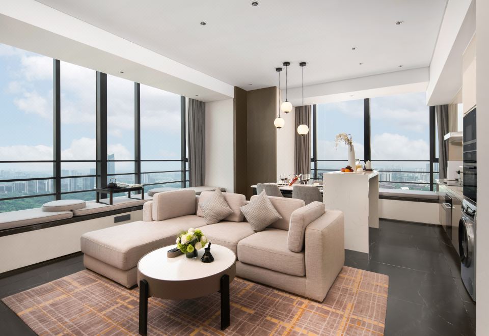 百威聯名觀賽主題房