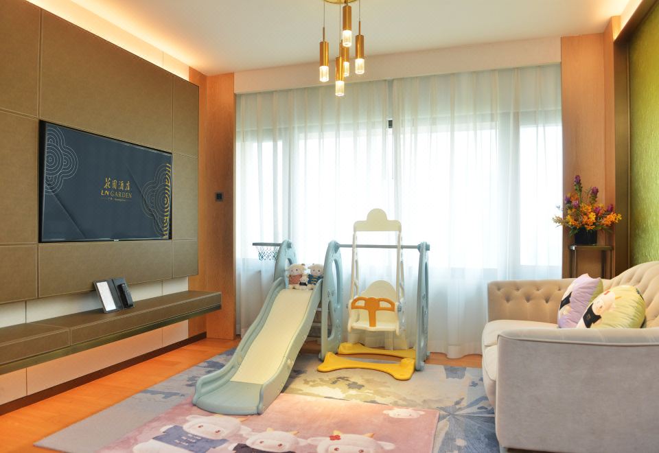 羊羊得意主題大床套房