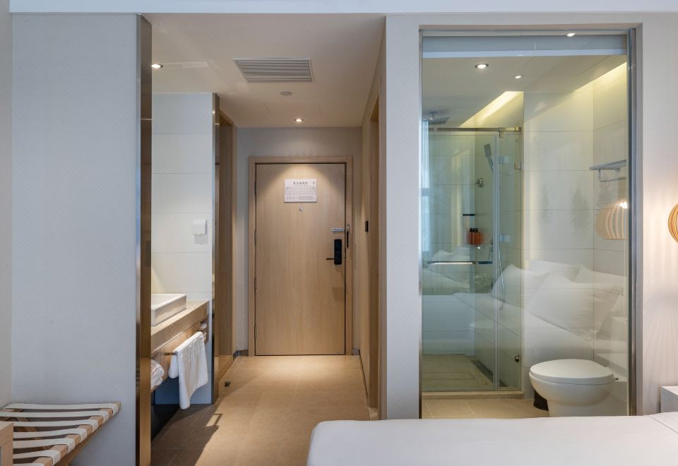 大床房（智能客控+投屏电视+迷你沙发）